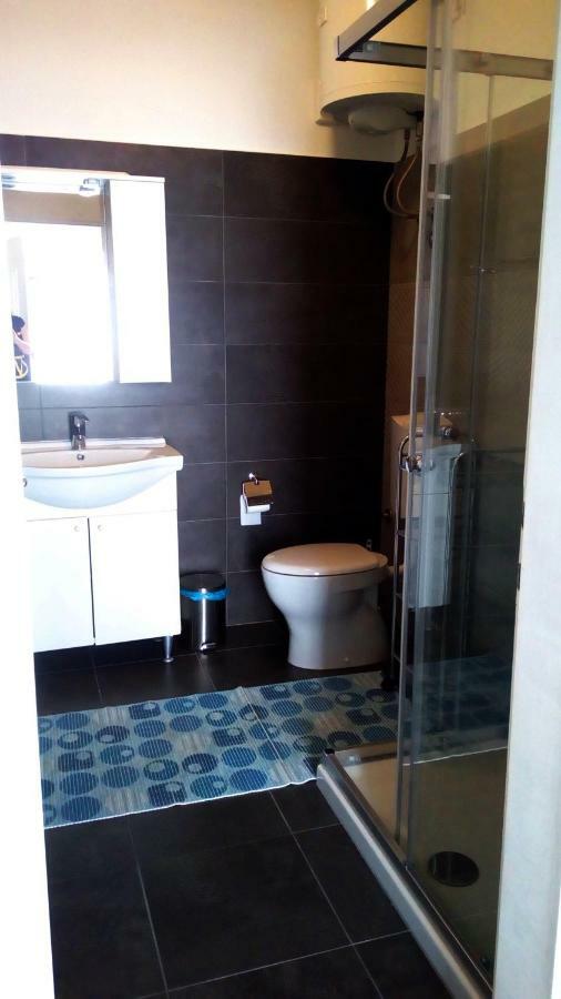 Apartmani Komunela ウマグ エクステリア 写真