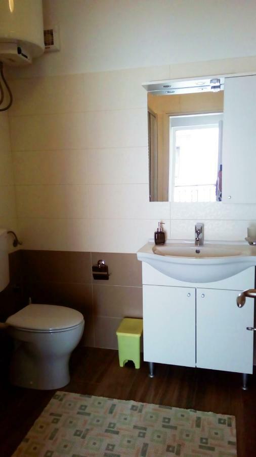 Apartmani Komunela ウマグ エクステリア 写真