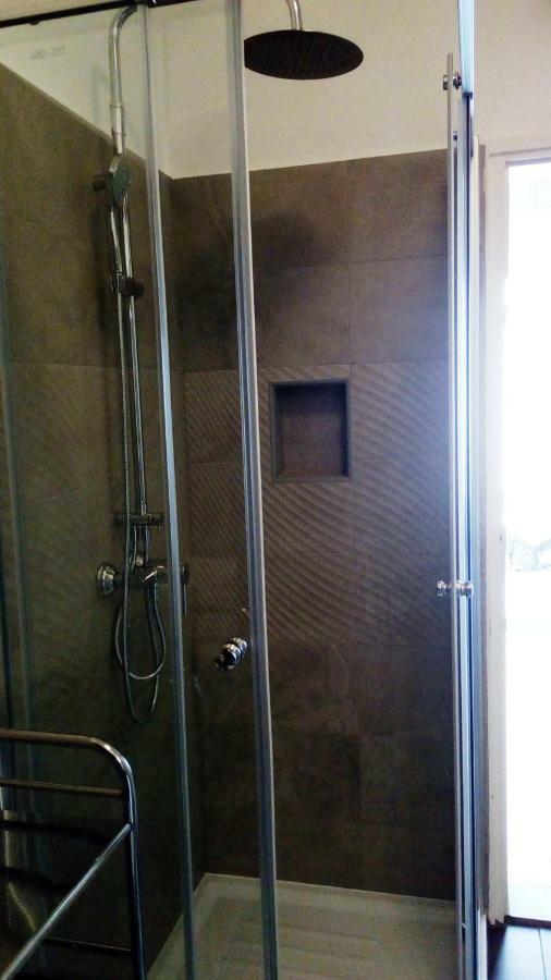Apartmani Komunela ウマグ エクステリア 写真