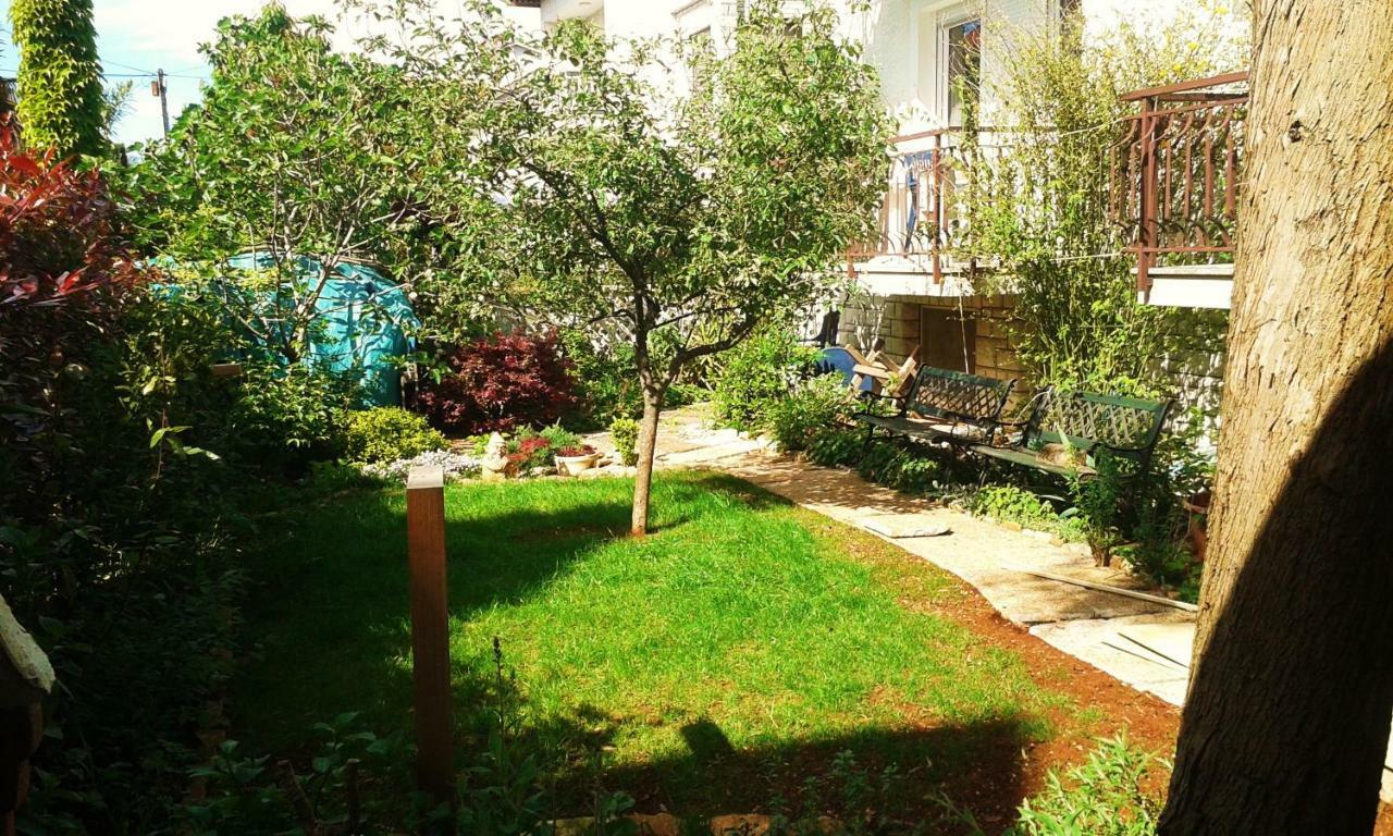 Apartmani Komunela ウマグ エクステリア 写真