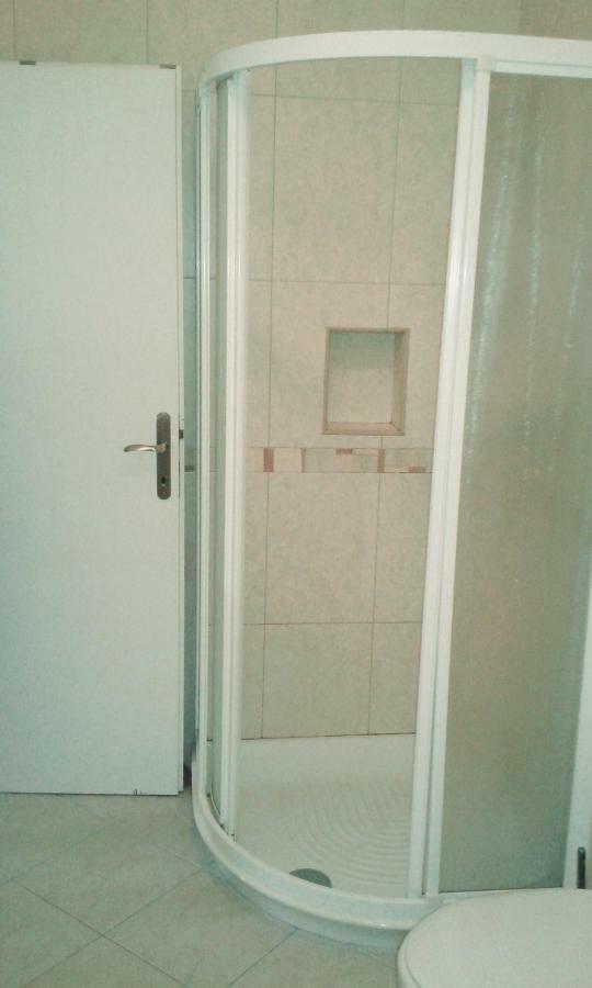 Apartmani Komunela ウマグ エクステリア 写真